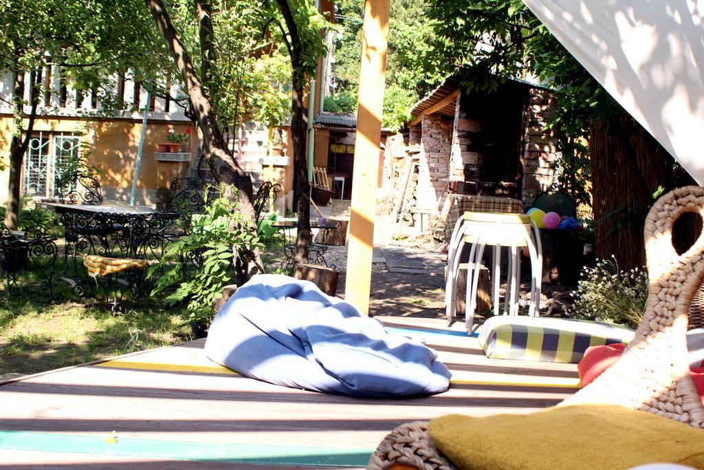 Hostel Costel Тімішоара Екстер'єр фото
