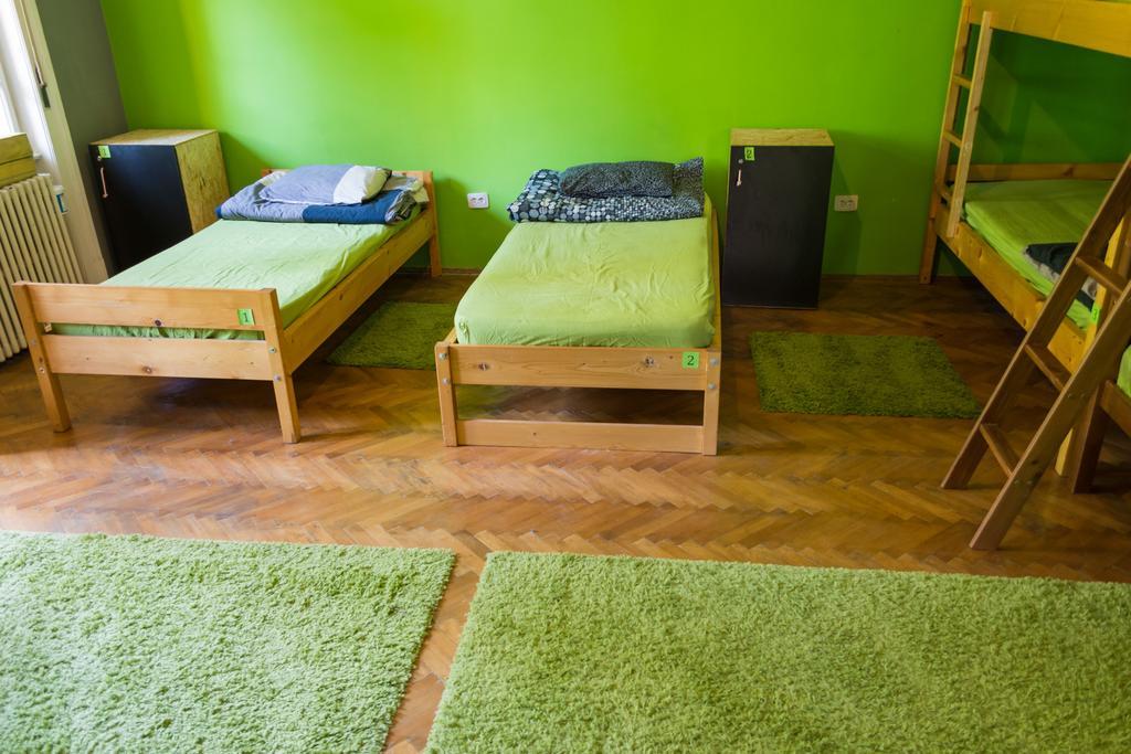Hostel Costel Тімішоара Номер фото