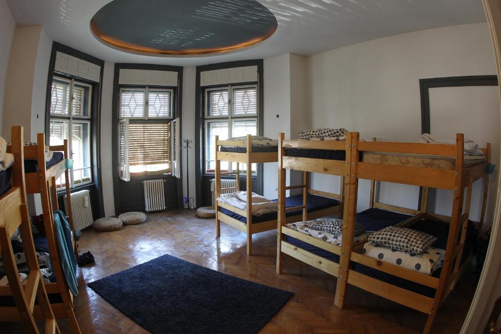 Hostel Costel Тімішоара Номер фото