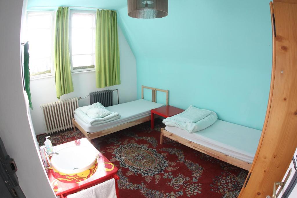 Hostel Costel Тімішоара Номер фото